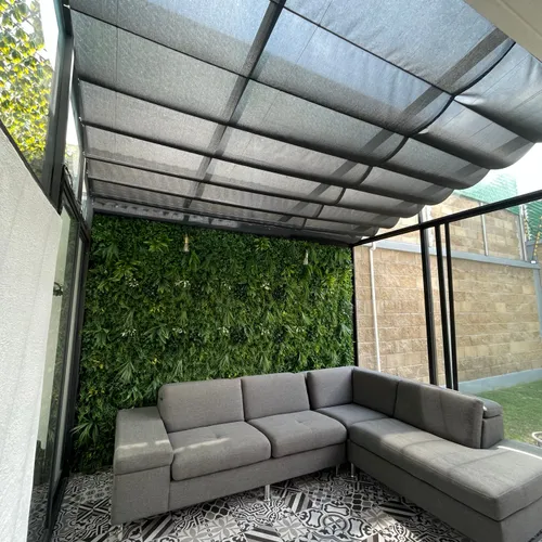 Toldo negro